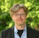 Univ.-Prof. Dr.-Ing. Denis Kramer 