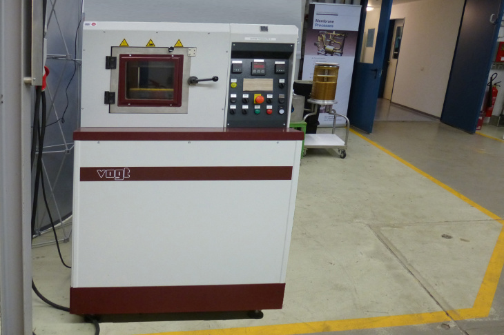 Foto: Hereon/ allgemein Vakuumpresse_Vogt