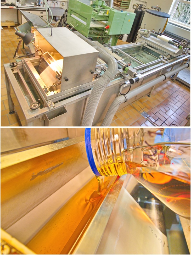 Große Membranziehmaschine  mit Detail vom Gießen