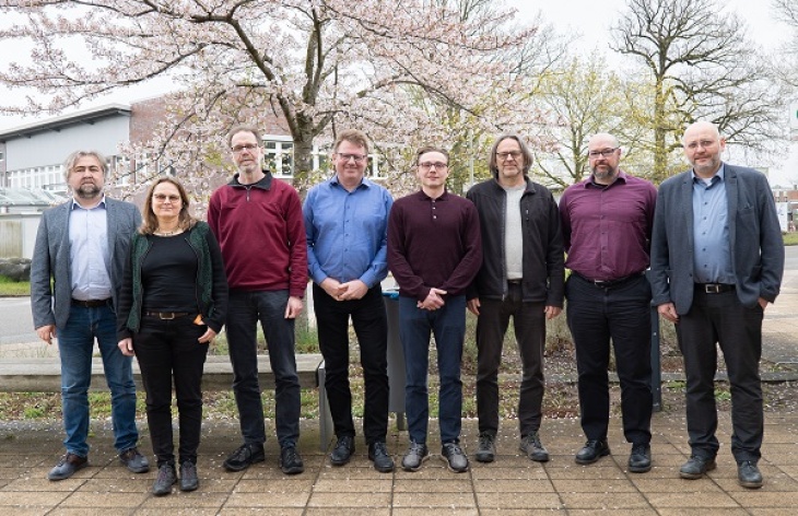 Konsortialpartner beim Kick-Off-Treffen am Helmholtz-Zentrum Hereon im Mai 2023. Foto: Hereon/ Steffen Niemann Gruppenbild