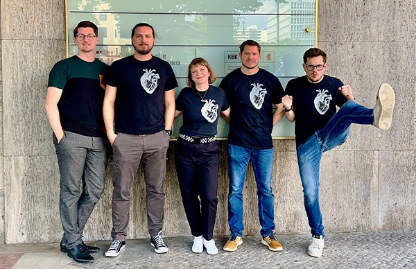 Das Team von links: Adalbert Pakura, Marcin Kraśny, Kate Polak-Kraśna, Markus Reinthaler, Fabian Barbieri.