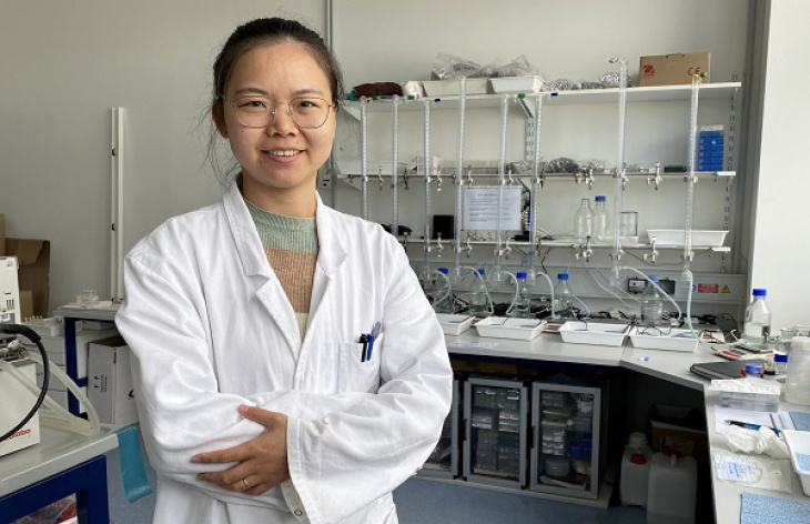 Forscherin Xiaohui Zeng