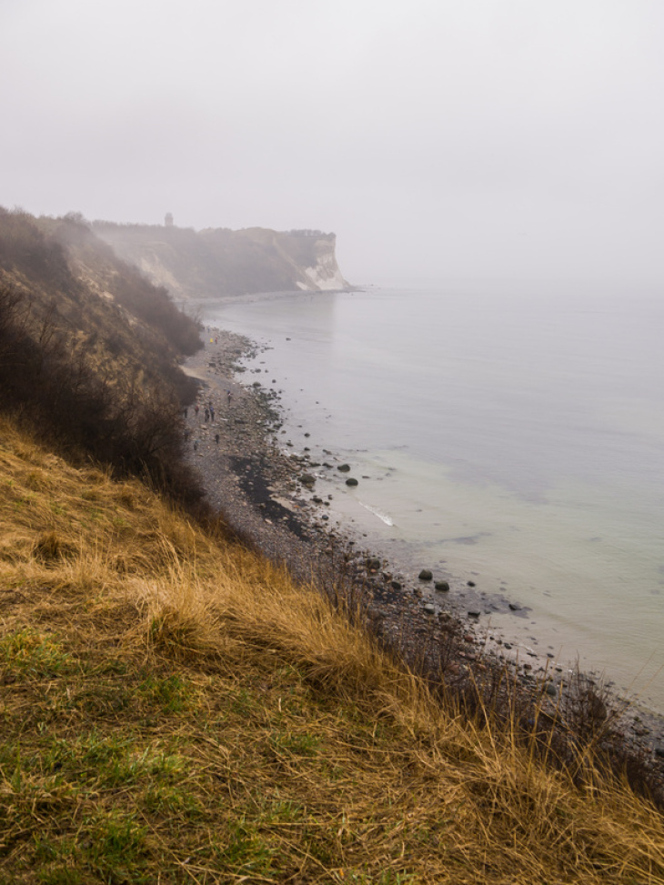 Wintertag am Cap Arkona: neblige Küste